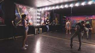 Съёмки клипа "Booty Будто Бы Бомбы" (март 2017) Съёмки клипа "Booty Будто Бы Бомбы" (март 2017)