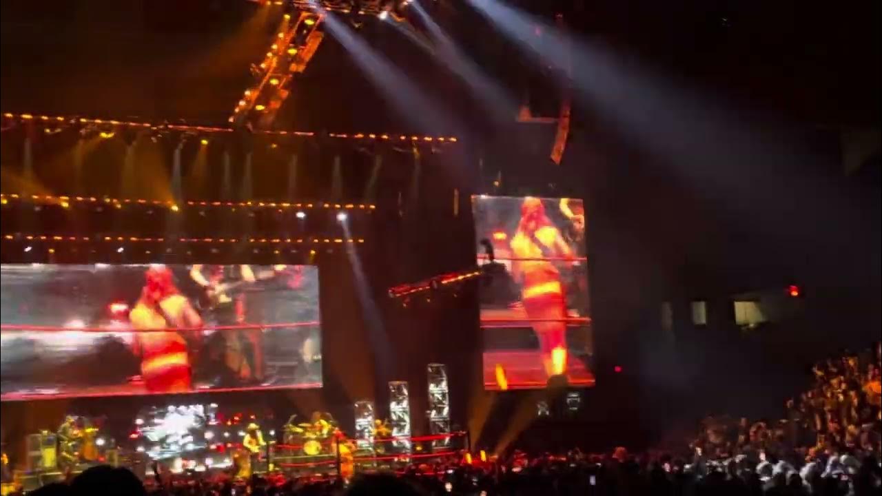 Billy Strings Johnny B. Goode ft. Duane Trucks 10/31/23 YouTube