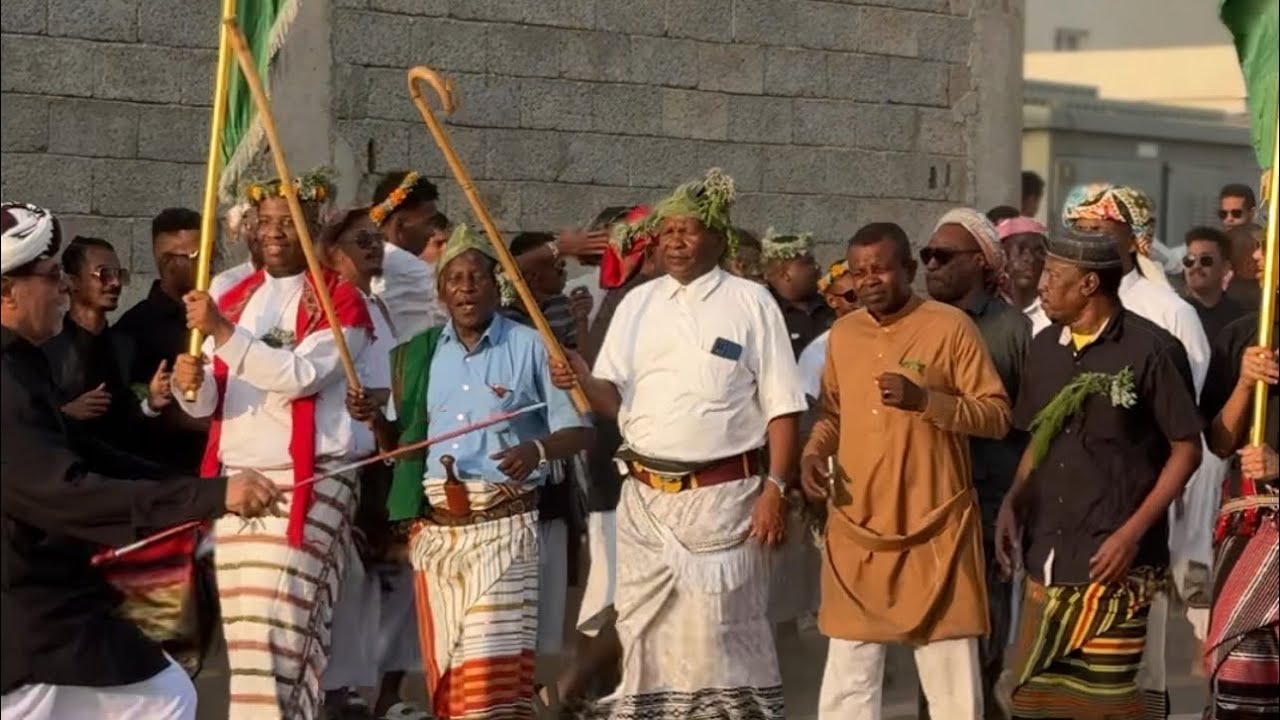 عصرية عبدالإله علي حمراني