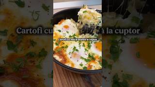 Cartofi cu ouă și brânză la cuptor