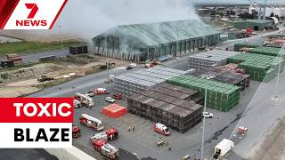 Toxic smoke spews from Port Adelaide sulphur fire | 7NEWS