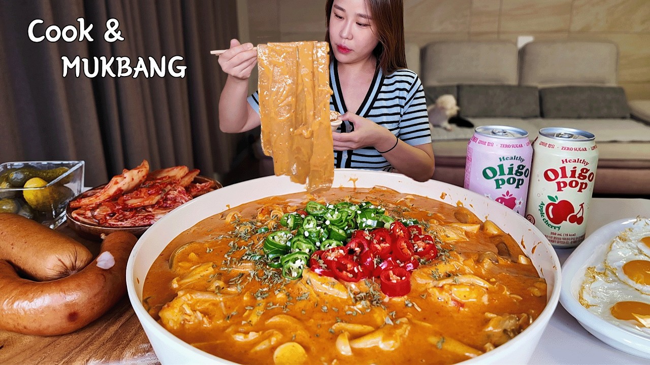 SUB) 제대로 뒷북이지만 이거 앞으로도 쭉 유행해야 할 듯🧡 꾸덕한 크림카레당면 realsound asmr mukbang
