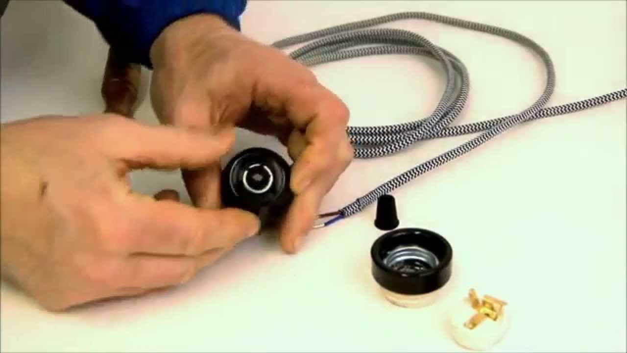 How To Wire A Lampholder - YouTube