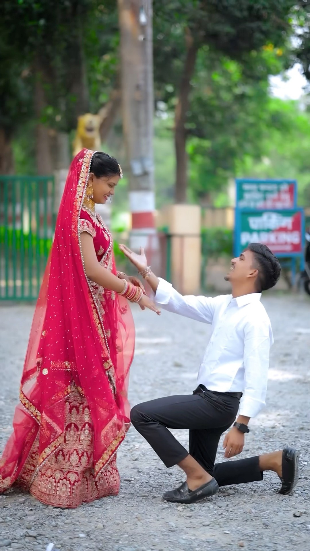 Mera Mehboob mera sanam aa rha hai