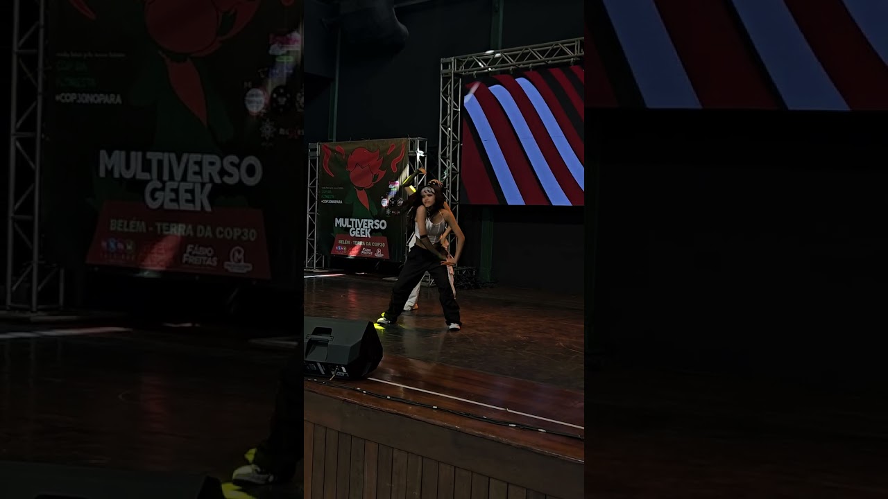 MOONRYSE ✶ HANDS UP " MEOVV "