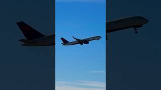 Delta Boeing 757 Takeoff at ATL/KATL - Plane Spotting