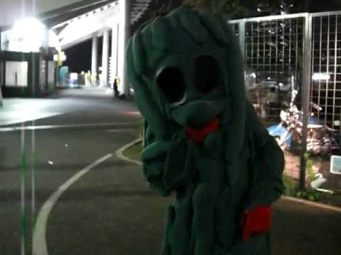 楽天のゴーヤ　2009年７月１７日　ゴー屋台前
