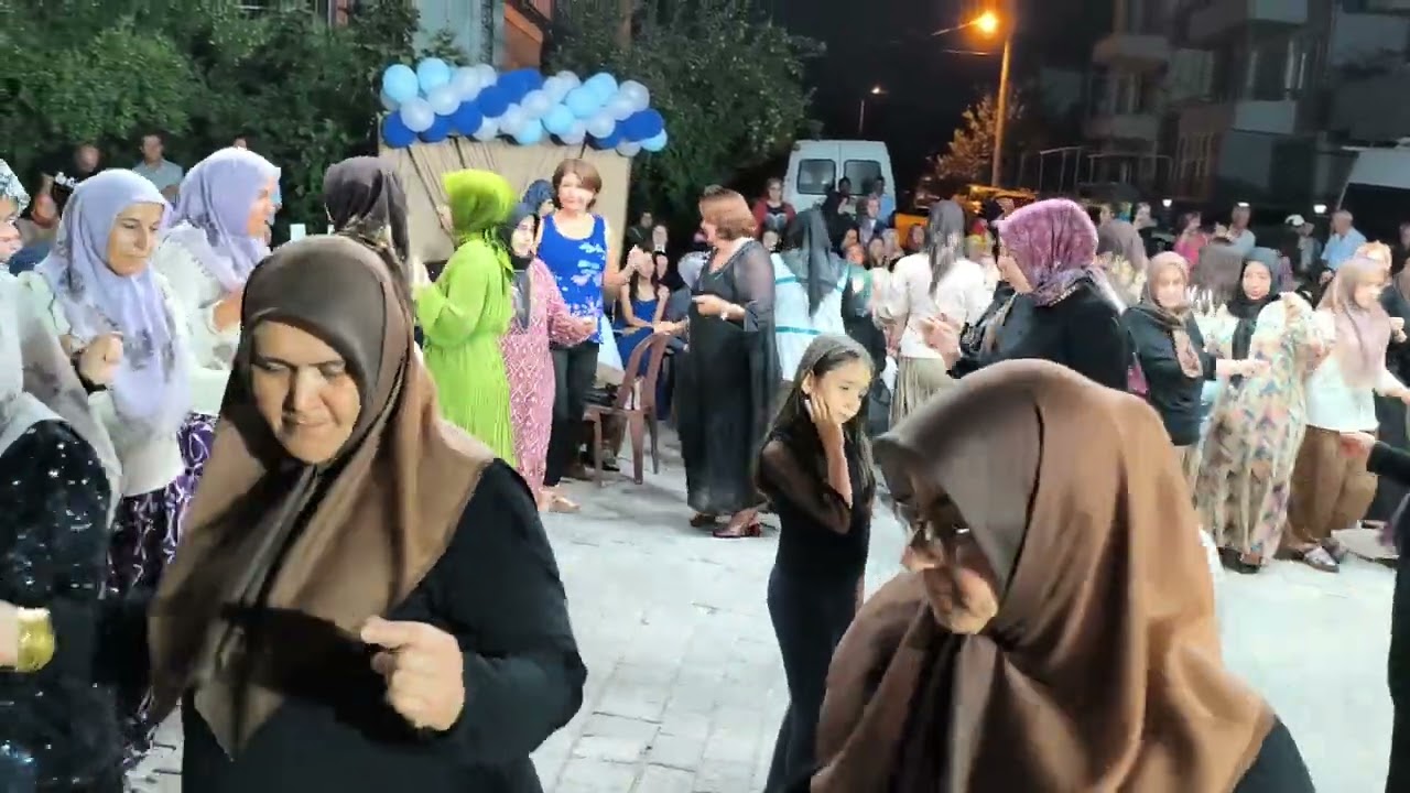 Aşağı Yoldan Yöresel Bayanlara Özel süper