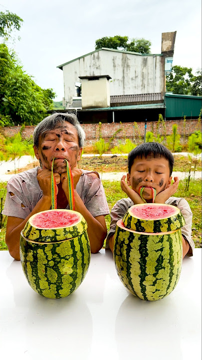Oh, where did my watermelon chupachup sour candy go? ππ‘π¦π
π#SakonNakhon #hahahahaha