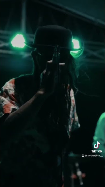 Kalau lagu ini apa kalian tau uncle duet sama siapa?