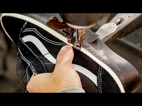 Process of turning $40 Vans into $400 Vans. Korean Custom Shoes Master