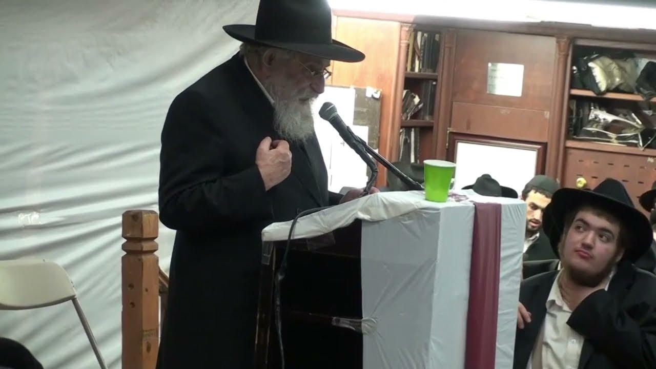 R' Meir Harlig: Why the Rebbe Davened Mincha late | ר' מאיר הארליג: הסיבה שהרבי התפלל מנחה מאוחר