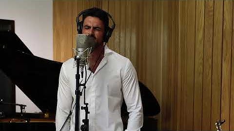 Michele Morrone - Hard For Me (Live and Acoustic Performance From Berlin)