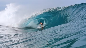Reef McIntosh at Pipeline, November 25, 2018