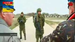 Standoff between Russian and Ukrainian soldiers