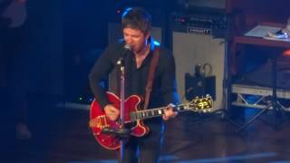 Noel Gallagher's High Flying Birds - Everybody's on the run @ the Ryman Nashville 2/7/16