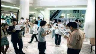 Download lagu Kitkat - Leaflet