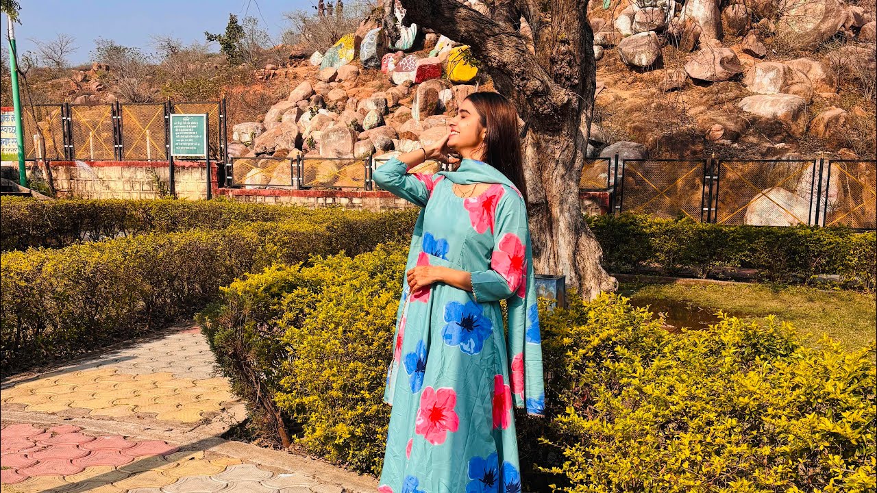 Subhe gye mandir puri family bhut acha lga ❤️❤️