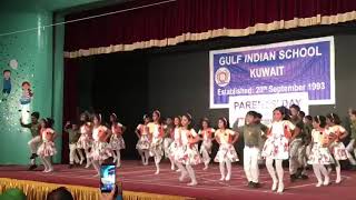 Splendid country kids dance