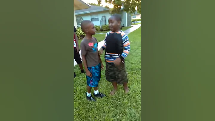 Lil kids fight in Kathy lane
