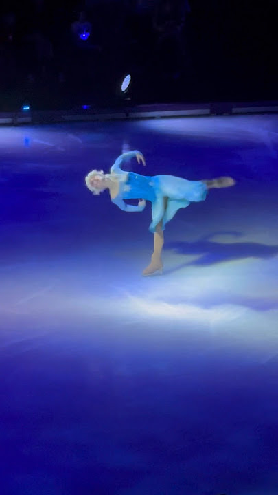 Elsa’s Enchanting “Let It Go” Performance on Ice | Disney on Ice Highlights