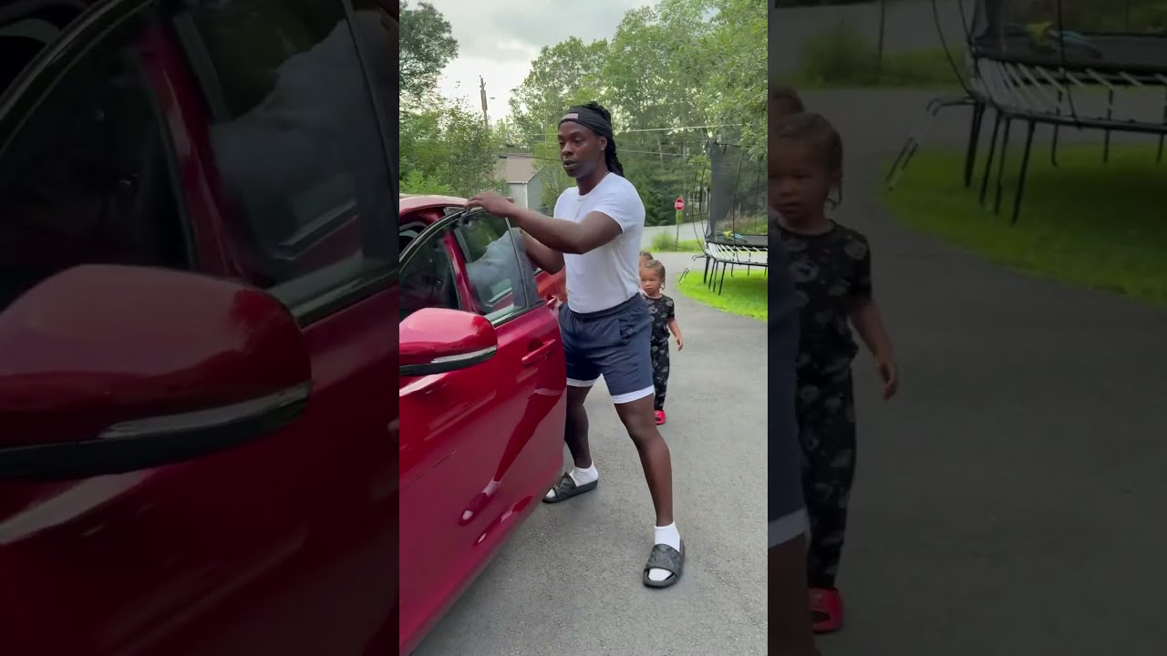 Dad S Wild Reaction To A Baby Arrival 