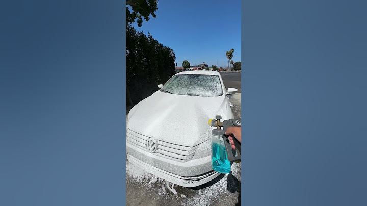 La forma mas facil como lavar un carro!