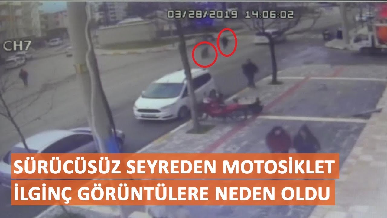 Sürücüsüz seyreden motosiklet ilginç görüntülere neden oldu