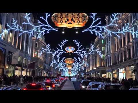 Chistmas Love Song ~ Smiling Under Christmas Lights By OLIVER MORIARTY