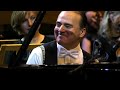 Fabrice eulry improvise sur jingle bells  la philharmonie de kharkiv le 13 04 2019