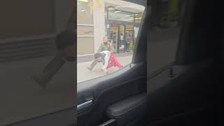 Im A Us Citizen Ice Agents Tackle Teenager Outside Chicago Walgreens