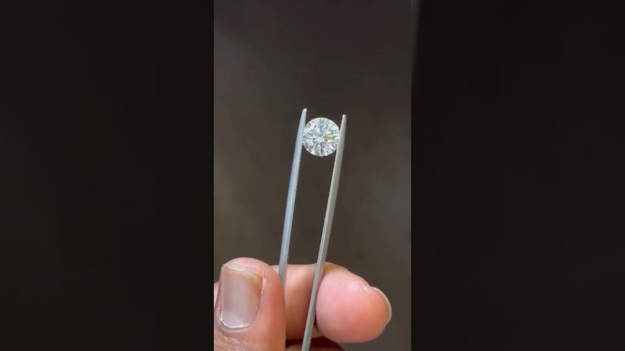 3.01 Carat Round Brilliant Crystal VS1 Diamond Excellent Cut | 9.1 mm Round diamond For Locket Rings