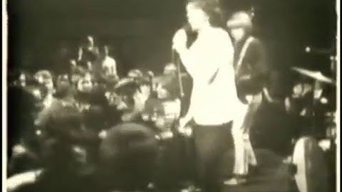 THE ROLLING STONES-SATISFACTION  [OFFICIAL VIDEO]