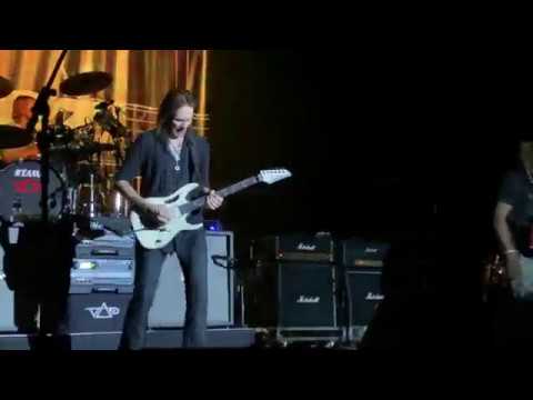 namm-2020:-steve-vai-ibanez-pia-concert---clip-22