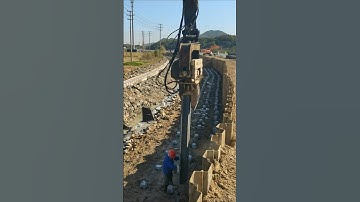 Riverbank protection piling construction - good tools and machinery improve work efficiency