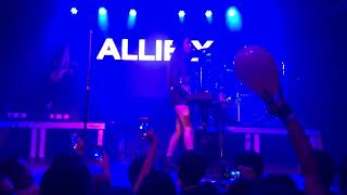 Allie X - Science - Live at Fabrique Club - São Paulo