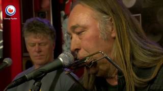 Video thumbnail of "Ernst Langhout and the Retroes yn Noardewyn Live #omropfryslan"