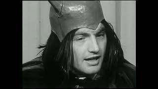 Screaming Lord Sutch interview (2/2). (Australia 1964). (Sound after 20 secs)