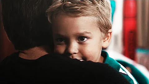 Does Stefan have a kid with Caroline?