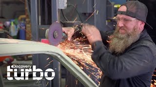 Arduo trabajo en la remodelación de un Lincoln Continental de 1964 | Texas Metal | Discovery Turbo