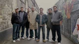 Green Street Hooligans - I'm Forever Blowing Bubbles (HQ) Green Street Hooligans - I'm Forever Blowing Bubbles (HQ)