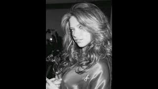 Download lagu Tiishe - Stuck Next To You {Super Slowed}