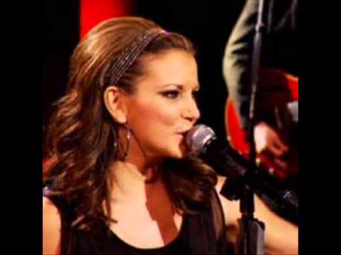 Martina McBride - Love's The Only House lyrics