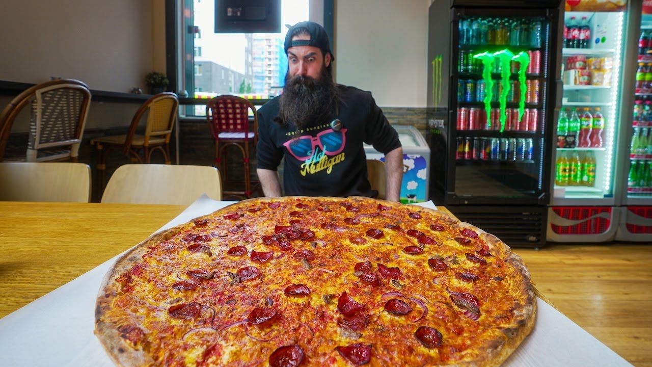 YOU WIN $280 IF YOU FINISH THE PIZZA CHALLENGE THAT 45,000 PEOPLE HAVE FAILED! | BeardMeatsFood