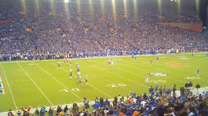 2010 Florida Gators 100 yard TD Opening Kickoff Return vs. South Carolina Gamecocks