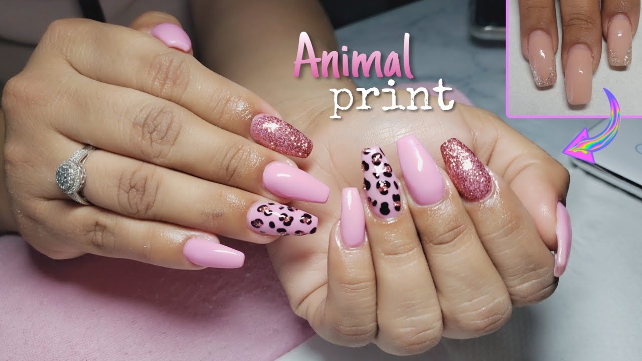 Animal Print en uñas rosas con glitter👡 | Relleno - thptnganamst.edu.vn