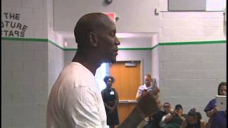 Actor Tyrese Gibson visits Wilmington middle school [Delaware Online News Video]