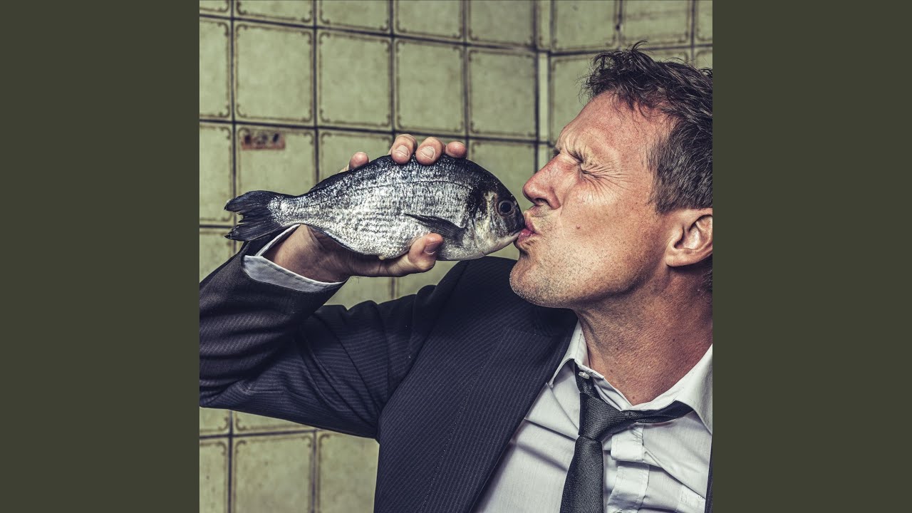 Watch Willenlos on YouTube Watch Willenlos on YouTube