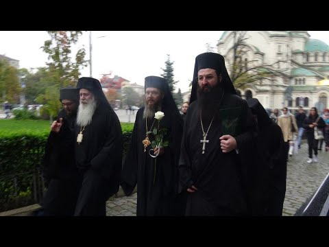 Видео: „Лошо“място под Катедралата на Христос Спасител - Алтернативен изглед