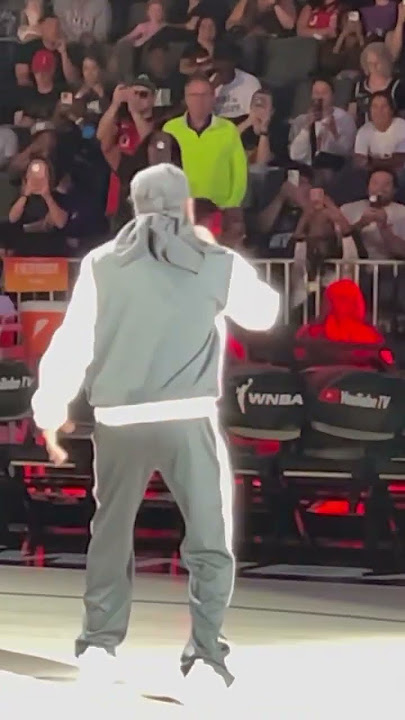 Juvenile Back that thang up.  Performed at WNBA finals